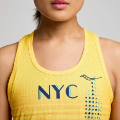 Saucony NYC Stopwatch Graphic Singlet<Women Tops