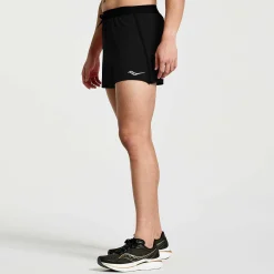 Saucony Outpace 3\" Short< Bottoms