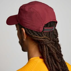 Saucony Outpace Hat< Accessories
