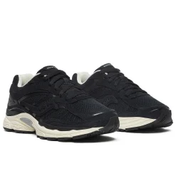 Saucony ProGrid Omni 9 Premium< Lifestyle
