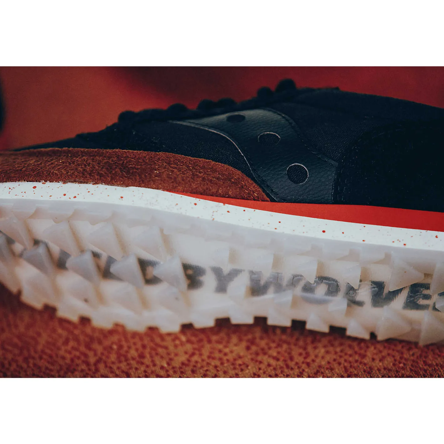 Saucony Raised by Wolves X Jazz 81< Jazz